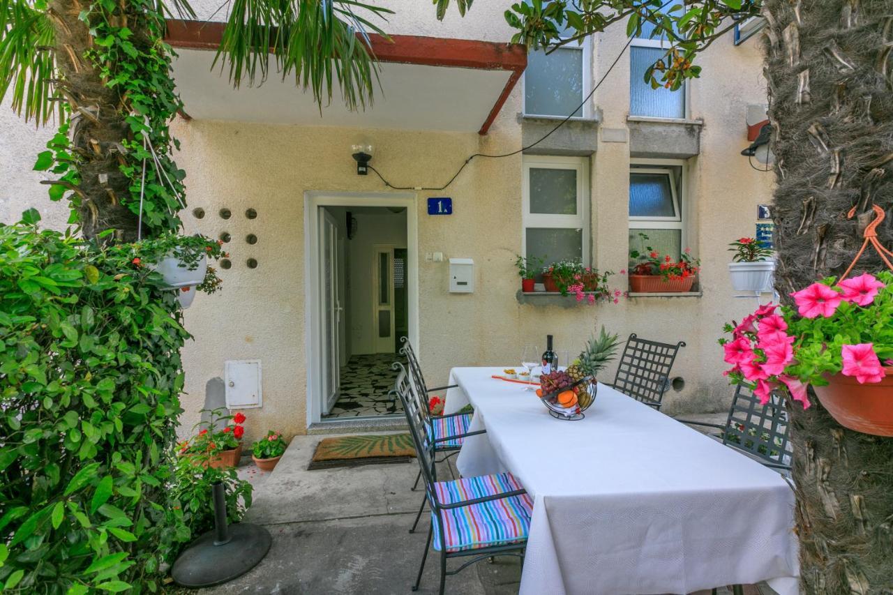 Apartment Carpe Diem "Pet Friendly" Crikvenica Buitenkant foto