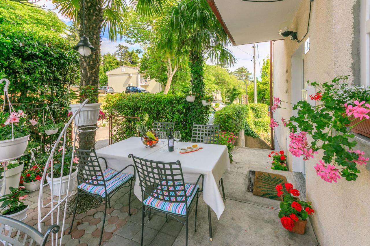 Apartment Carpe Diem "Pet Friendly" Crikvenica Buitenkant foto